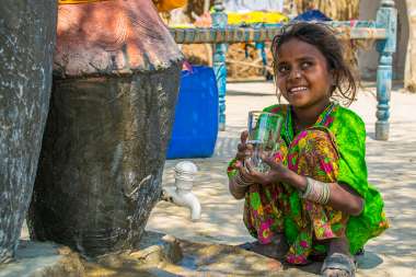 Sauberes Wasser ist vor allem für Kinder lebenswichtig.