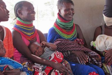In der weitläufigen Turkana-Region in Kenia hat action medeor zusammen mit ihrem lokalen Partner zehn Gesundheitsstationen eingerichtet. 