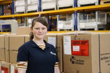 Before departing to Malawi: action medeor employee Mareike Illing in our warehouse in Tönisvorst.
